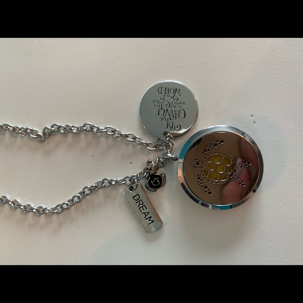 Essential Oil Diffusing Necklace
